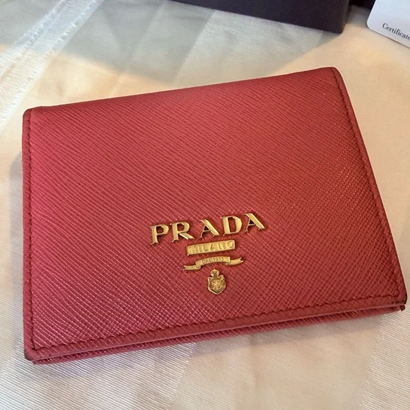 Prada Saffiano Pink Wallet - Picture 3 of 10